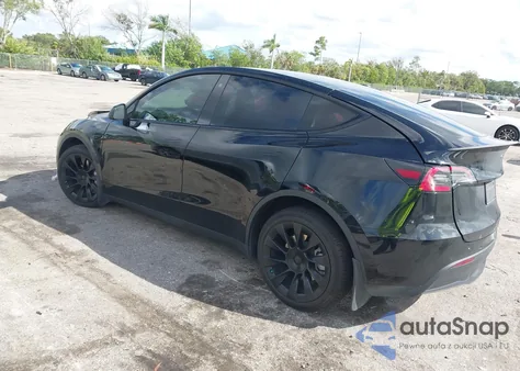 2022 Tesla Model Y Long Range Dual Motor All-Wheel Drive from USA, damaged, VIN 7SAYGDEE7NF319241